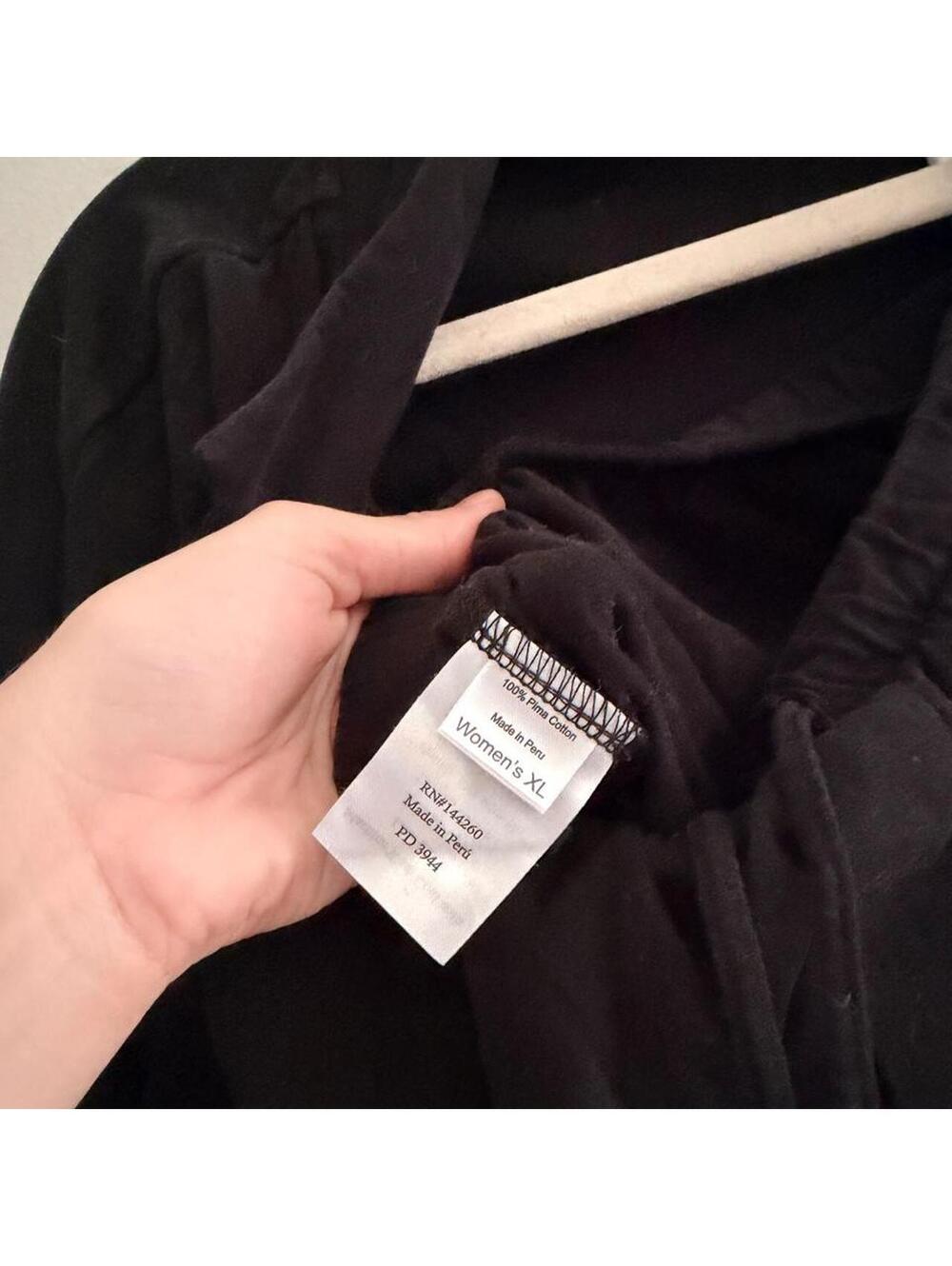 Petite Plume The Olivia Wide Leg Pima Pajama Set in Black - Picture 5 of 6